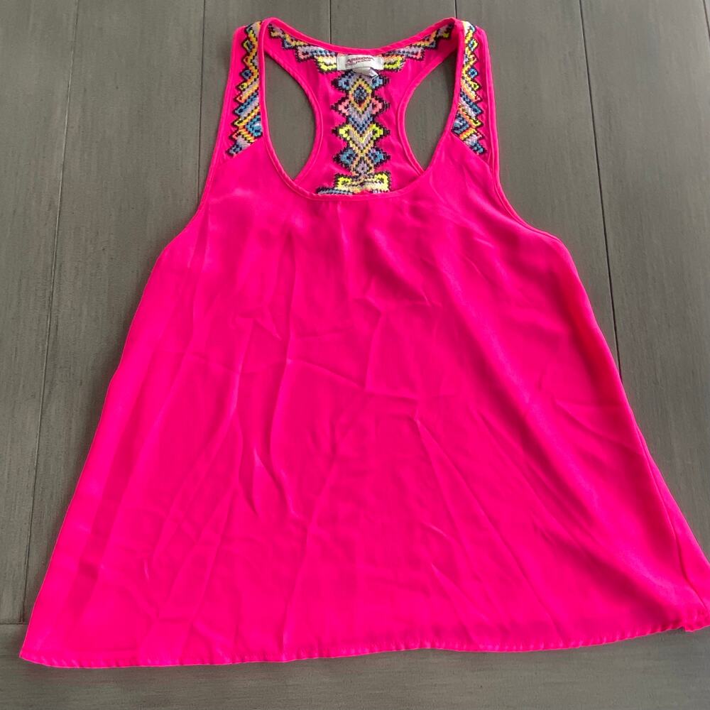 Arizona Jean Co Hot Pink Tank • Small • Southwestern Embroidered Racerback •Poly